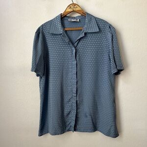 Vtg 70s blue silky block print short sleeve womens button secretary blouse M/L